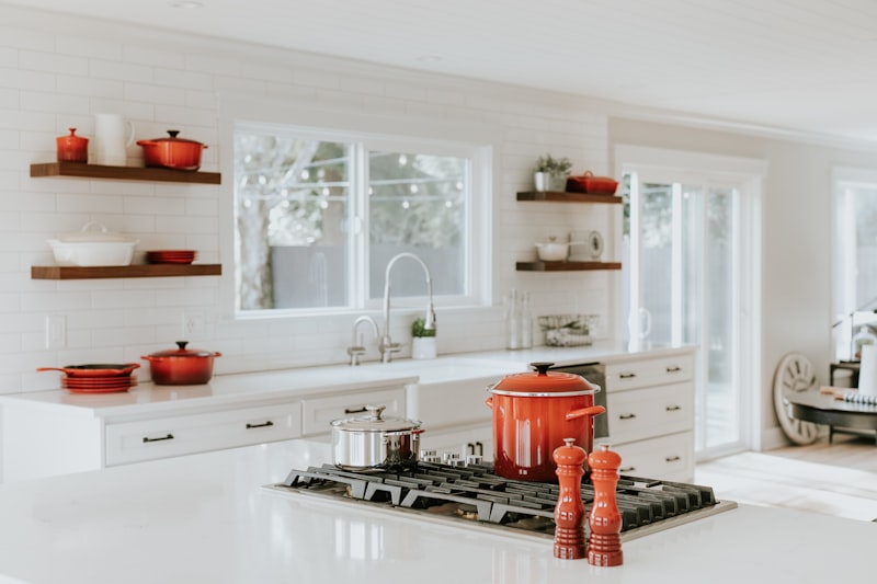 Custom white kitchen cabinets in a Florida home